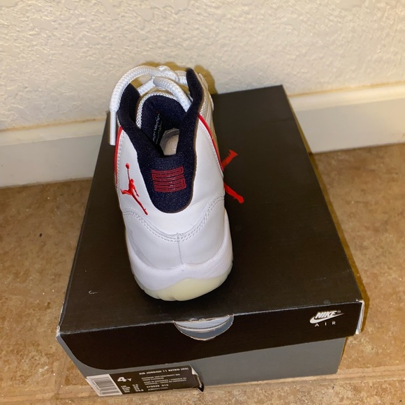 Brand new with box jordan 11 - Picture 3 of 6